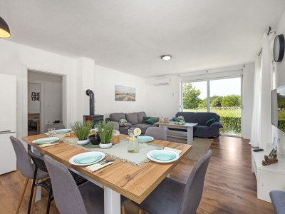 Villa Villa Jakov with Private Pool - Features photo 17