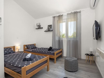 Villa Villa Jakov with Private Pool - Features photo 32