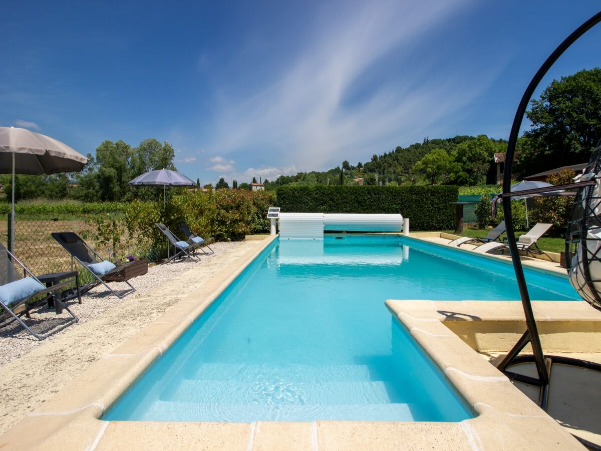 Holiday house Ferienhaus in Gargas mit Pool und Natur