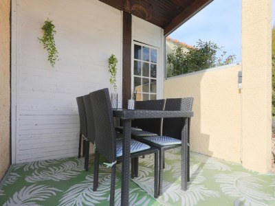 Holiday house Ferienhaus in Gargas mit Pool und Natur - Outdoor photo 7