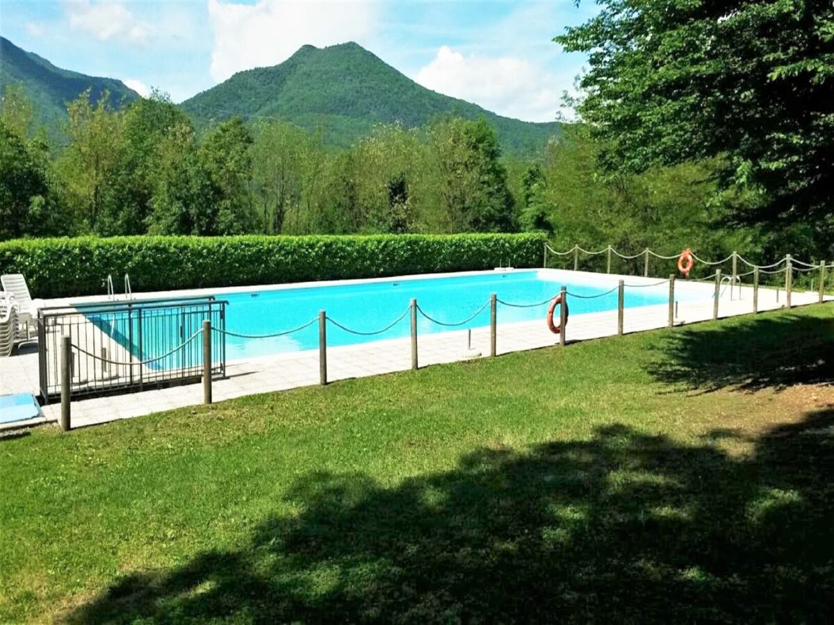 Apartment Apartment in Bosco with Scenic Terrace - Outdoor photo 2