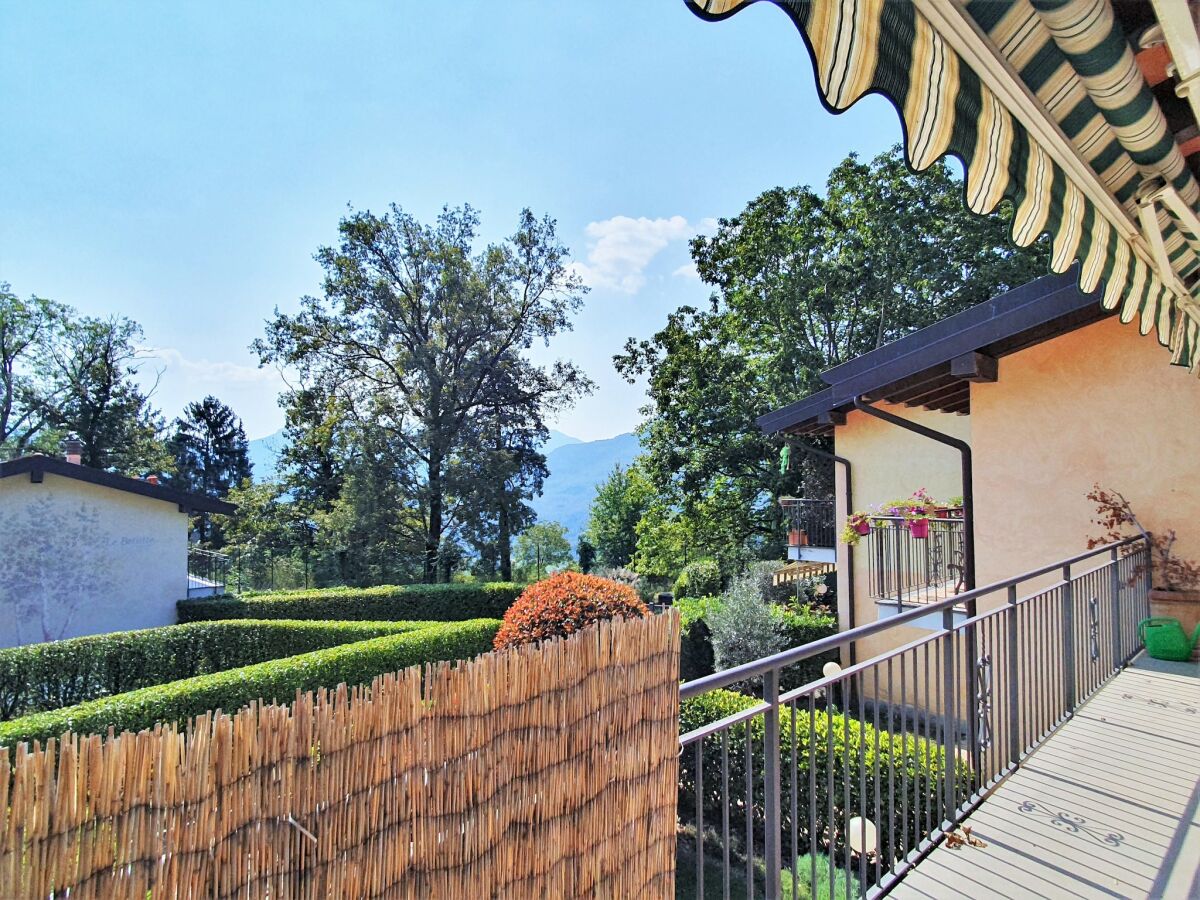 Apartment Apartment in Bosco with Scenic Terrace - Outdoor photo 3