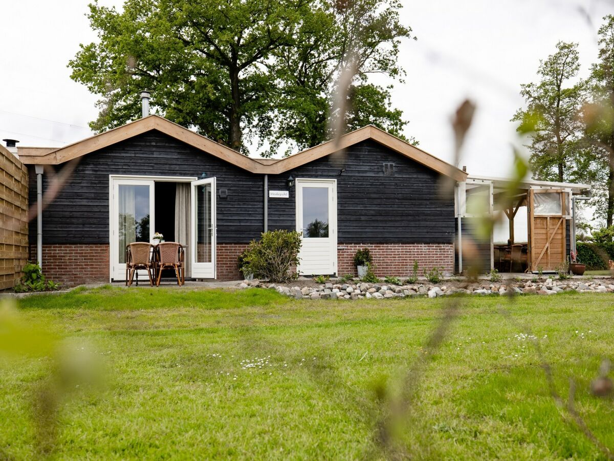 Holiday house Gemütliches Ferienhaus mit Garten - Outdoor photo 2