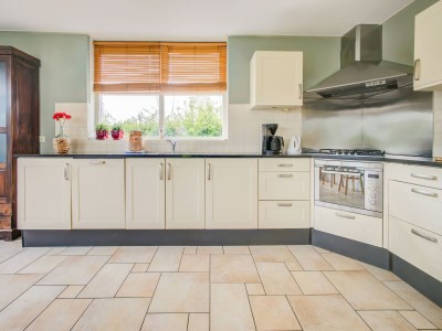 Holiday house Schönes Ferienhaus in Zeewolde mit Pool - Features photo 18