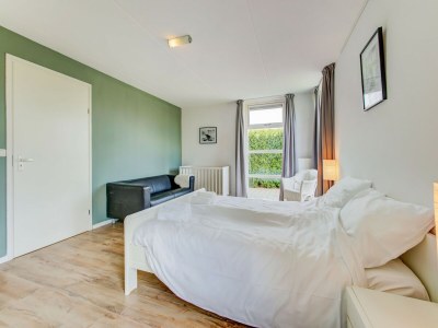 Holiday house Schönes Ferienhaus in Zeewolde mit Pool - Features photo 23