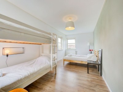 Holiday house Schönes Ferienhaus in Zeewolde mit Pool - Features photo 28