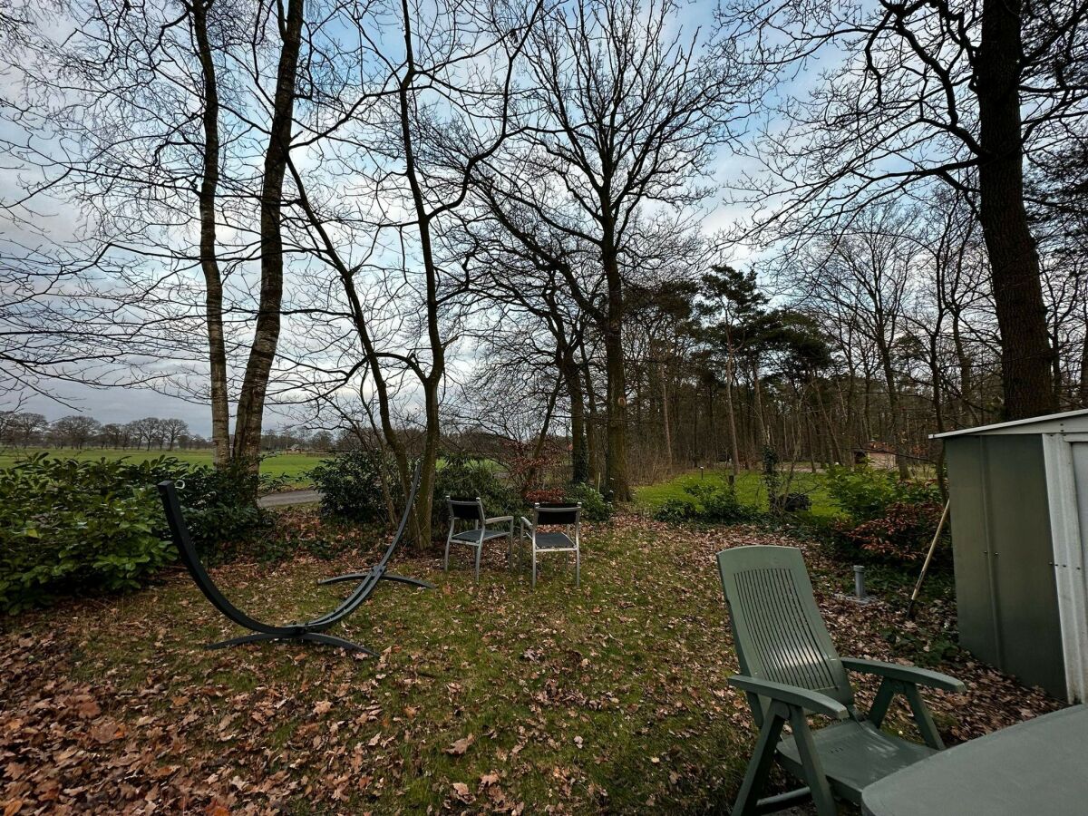 Holiday house Komfortables Chalet auf ruhigem Campingplatz bei Holten - Outdoor photo 4