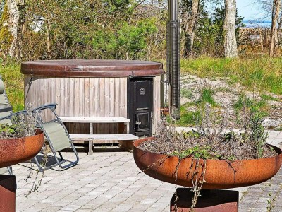 Holiday house Secluded Retreat with Hot Tub - By Traum Ferienwohnungen - Outdoor photo 6