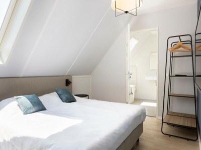 Holiday park Modern Retreat Near Beach - Features photo 8