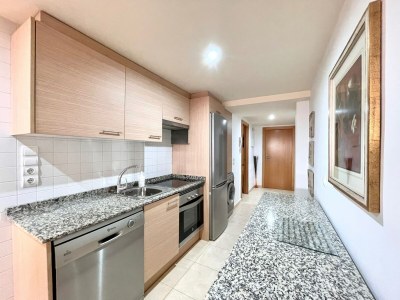 Apartment Apartment near beach with pools and hot tub - Features photo 15