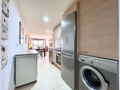 Apartment Apartment near beach with pools and hot tub - Features photo 16