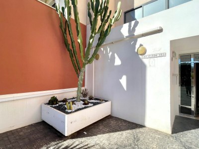 Apartment Apartment near beach with pools and hot tub - Features photo 33