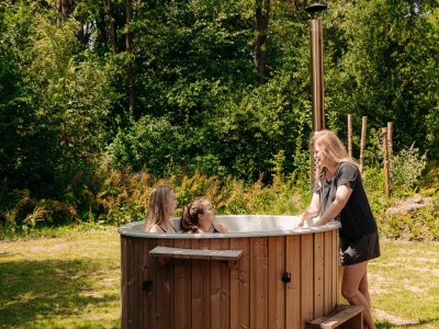 Holiday park Luxus-Lodge mit Whirlpool in den Niederlanden - Outdoor photo 25