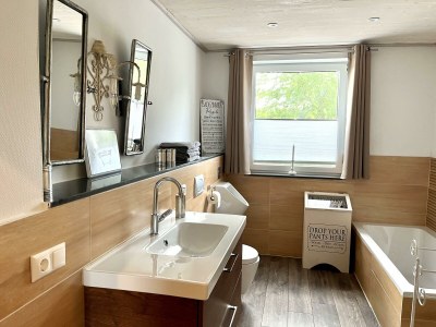 Apartment Ferienhaus Altes Zollhaus (bis 20 Pers.), 4 Bäder - Outdoor photo 14