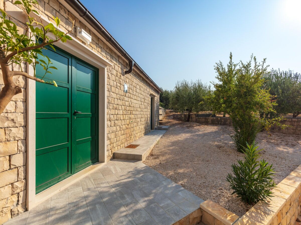 Holiday house Charmante Villa mit Schwimmbad - Outdoor photo 4