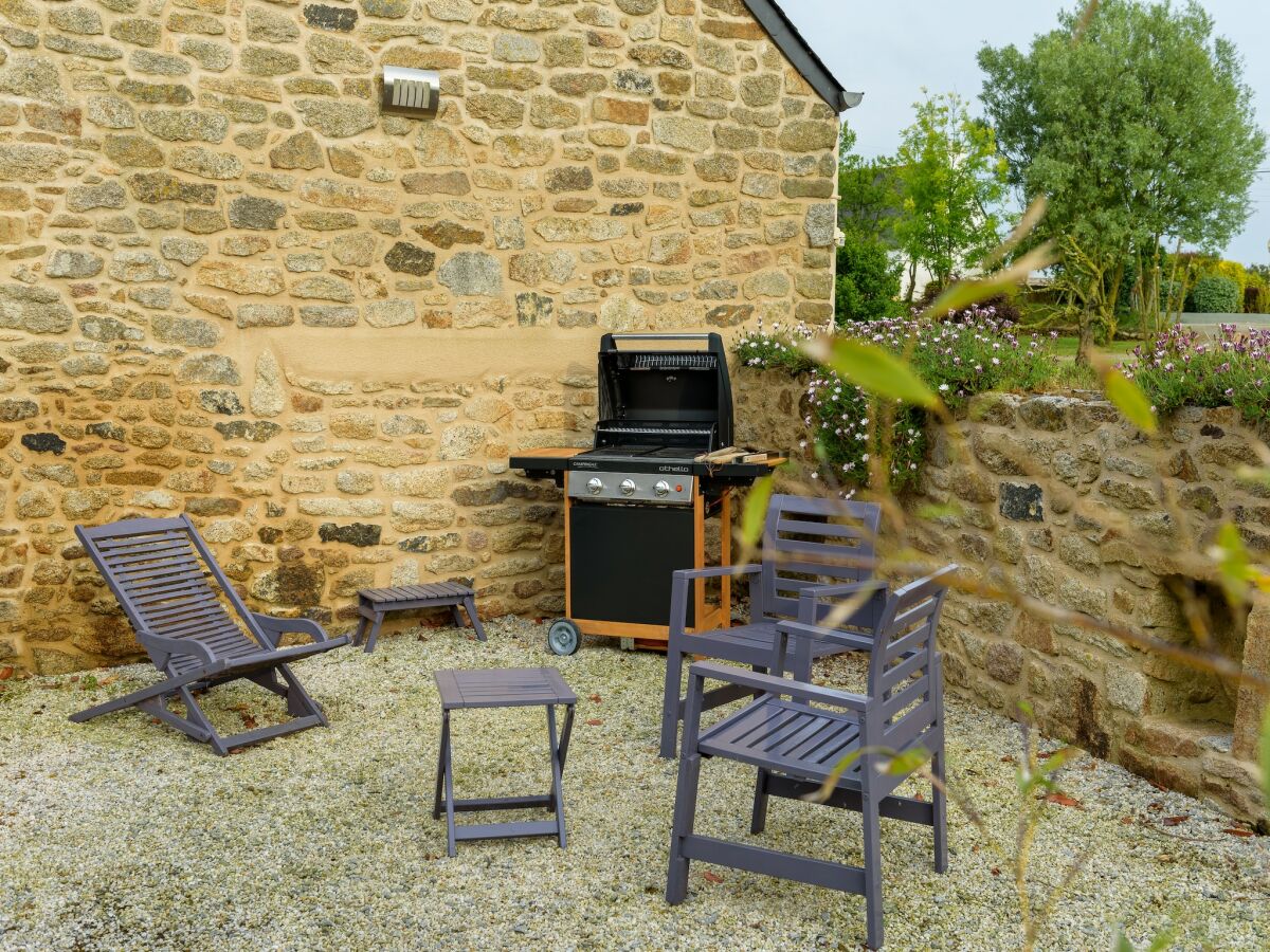 Holiday house Spacious holiday home with heated indoor pool - Outdoor photo 2