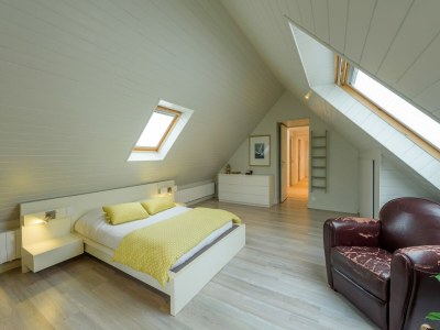 Holiday house Spacious holiday home with heated indoor pool - Features photo 23