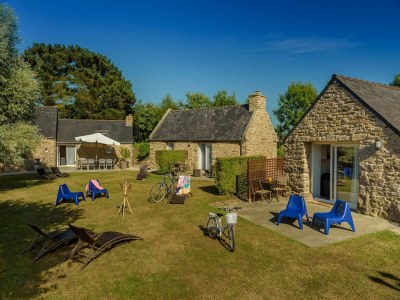 Holiday house Holiday home with private pool - Outdoor photo 8