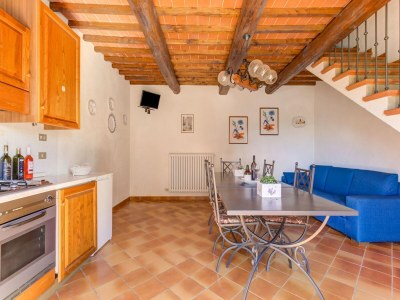 Apartment Apartment with Garden, Pool - Features photo 19