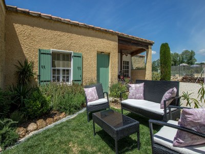 Holiday house Holiday Home in Gargas near Route des Ocres - Outdoor photo 3