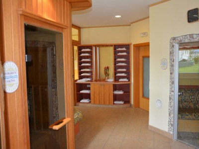 Apartment Neu! Apartment mit Balkon - Outdoor photo 6