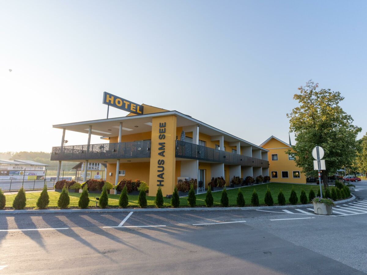 Apartment Appartement mit Seeblick und Terrasse/Balkon - Outdoor photo 4