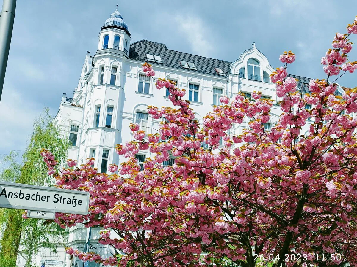 Holiday apartment Apartment Large 3 room apartment 2 separate bedrooms top city location 105 square meters in Berlin - Outdoor photo 2