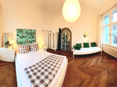 Holiday apartment Apartment Large 3 room apartment 2 separate bedrooms top city location 105 square meters in Berlin - Features photo 16