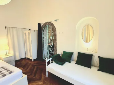 Holiday apartment Apartment Large 3 room apartment 2 separate bedrooms top city location 105 square meters in Berlin - Features photo 25