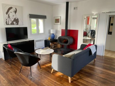 Holiday house Beautiful Holiday Home with Swimming Pool - Features photo 25