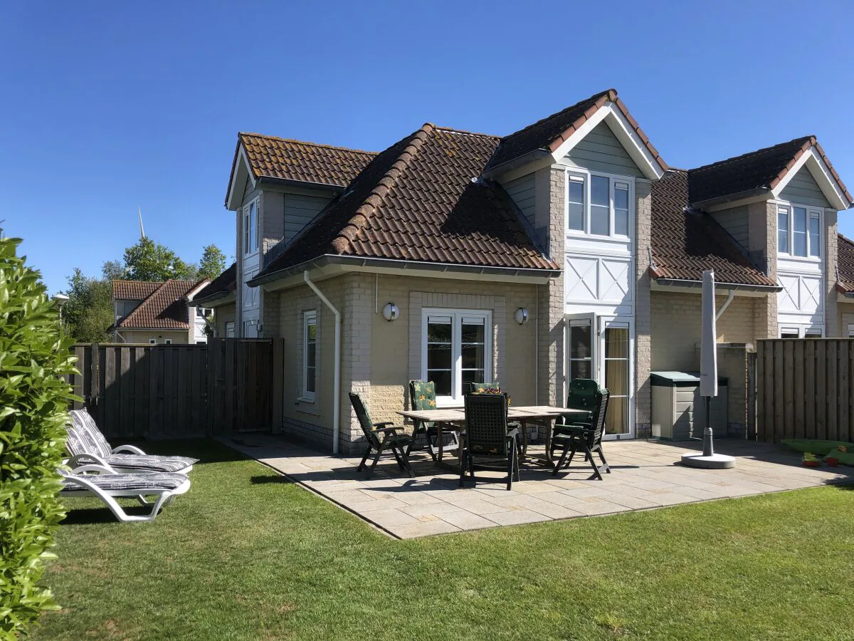 Villa Duinpan 22 by the sea in De Banjaard