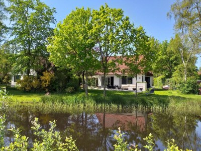 Holiday park Quietly situated country house, near Langweer - Outdoor photo 2