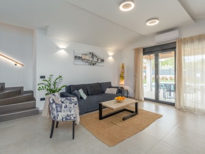 Villa Stefany with pool - Features photo 21