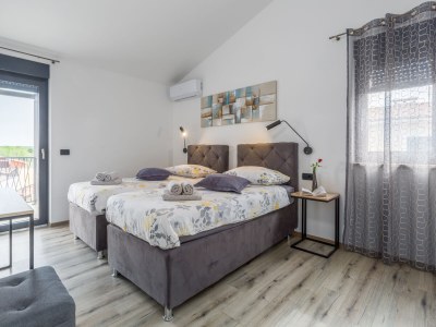 Villa Stefany with pool - Features photo 32