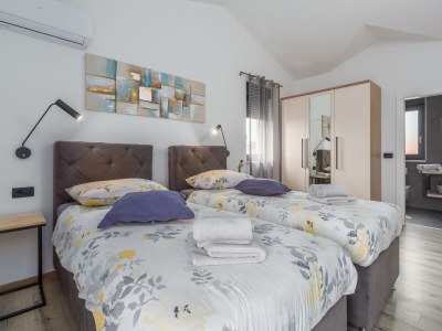 Villa Stefany with pool - Features photo 35