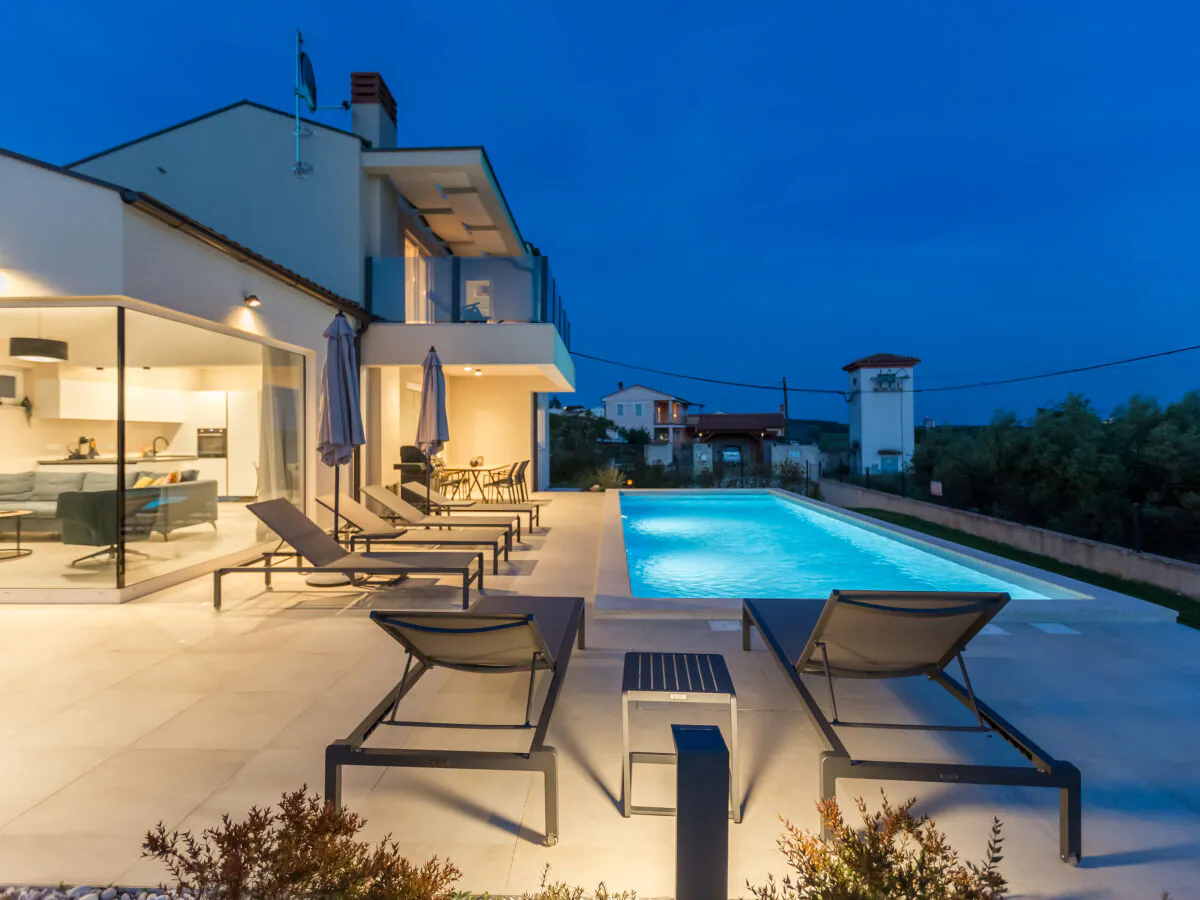 Villa Bella N with pool