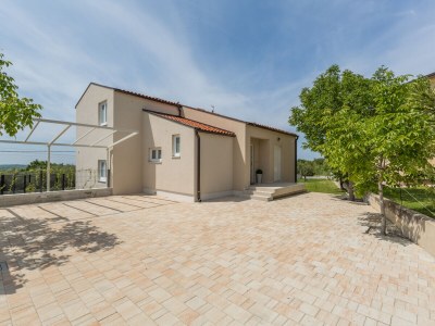 Villa Bella N with pool - Outdoor photo 13