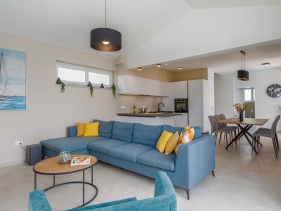 Villa Bella N with pool - Features photo 18