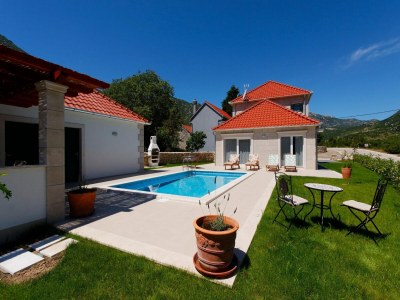 Villa Villa in Kroatien mit Bergblick - Outdoor photo 7