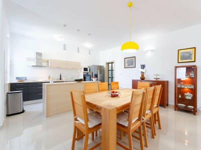 Villa Villa in Kroatien mit Bergblick - Features photo 13