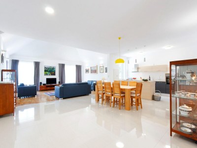 Villa Villa in Kroatien mit Bergblick - Features photo 17