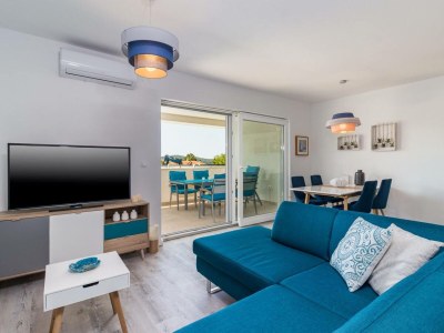 Apartment Pool Apartment Sax with Sea View (Private Pool) - Features photo 20