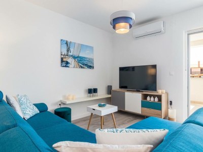 Apartment Pool Apartment Sax with Sea View (Private Pool) - Features photo 21