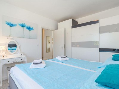 Apartment Pool Apartment Sax with Sea View (Private Pool) - Features photo 29