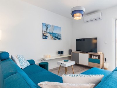 Apartment Pool Apartment Sax with Sea View (Private Pool) - Features photo 34