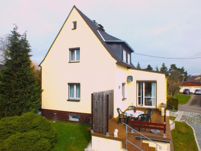 Holiday house Holiday Home in Lichtenau with Garden Bliss in Chemnitz and Surroundings - Holiday house