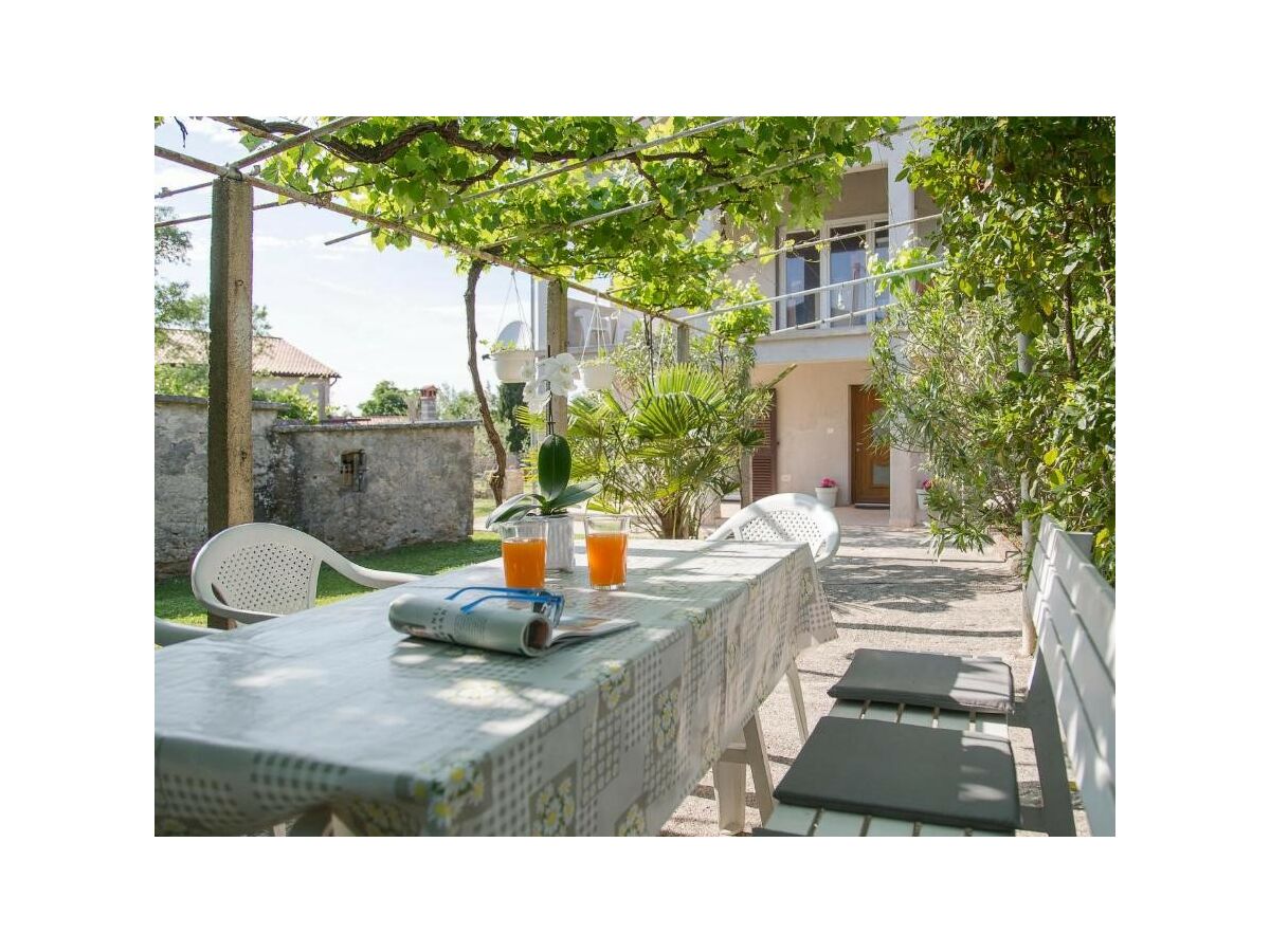 Apartment Basanni - Outdoor photo 2