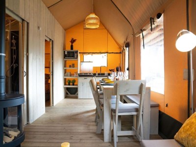 Holiday park Glamping Tent by Lake De Rhederlaag - Holiday park
