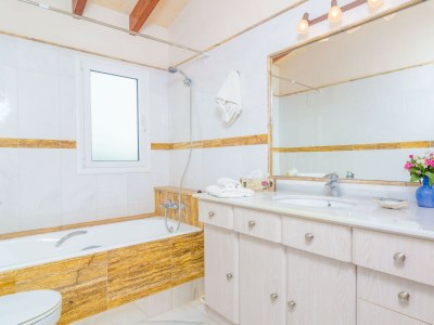 Villa CAN CLARET - Features photo 37