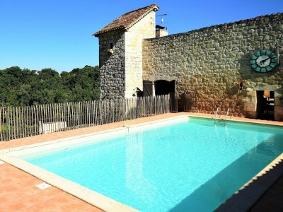 Castle Castle near Agen with Shared Pool in Tarn-et-Garonne - Castle